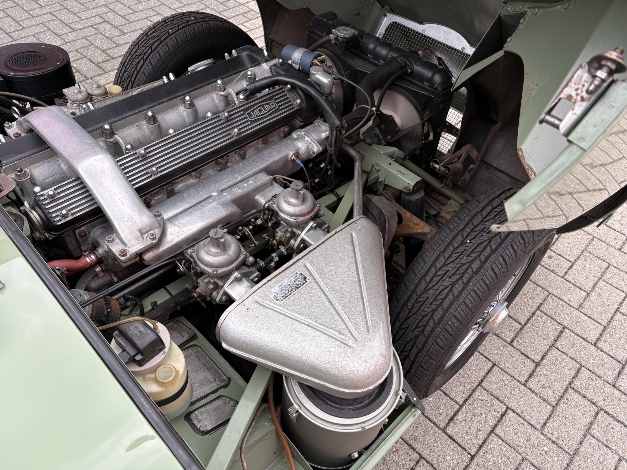 Jaguar E-type 4.2 Roadster